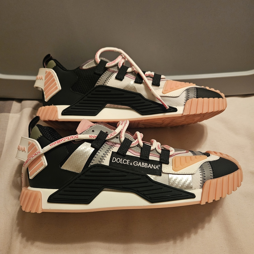 Dolce & Gabbana Black and Pink Sneakers